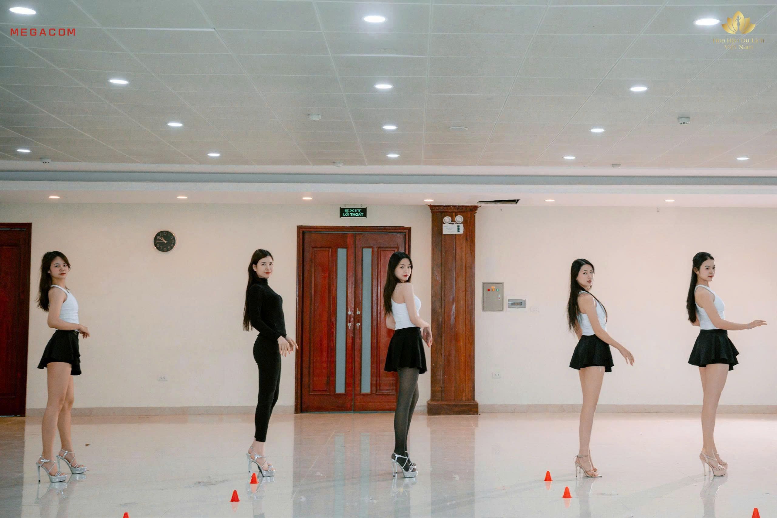 z7421457045681_6f72f16e1006da044f8fa9ba5571afe0