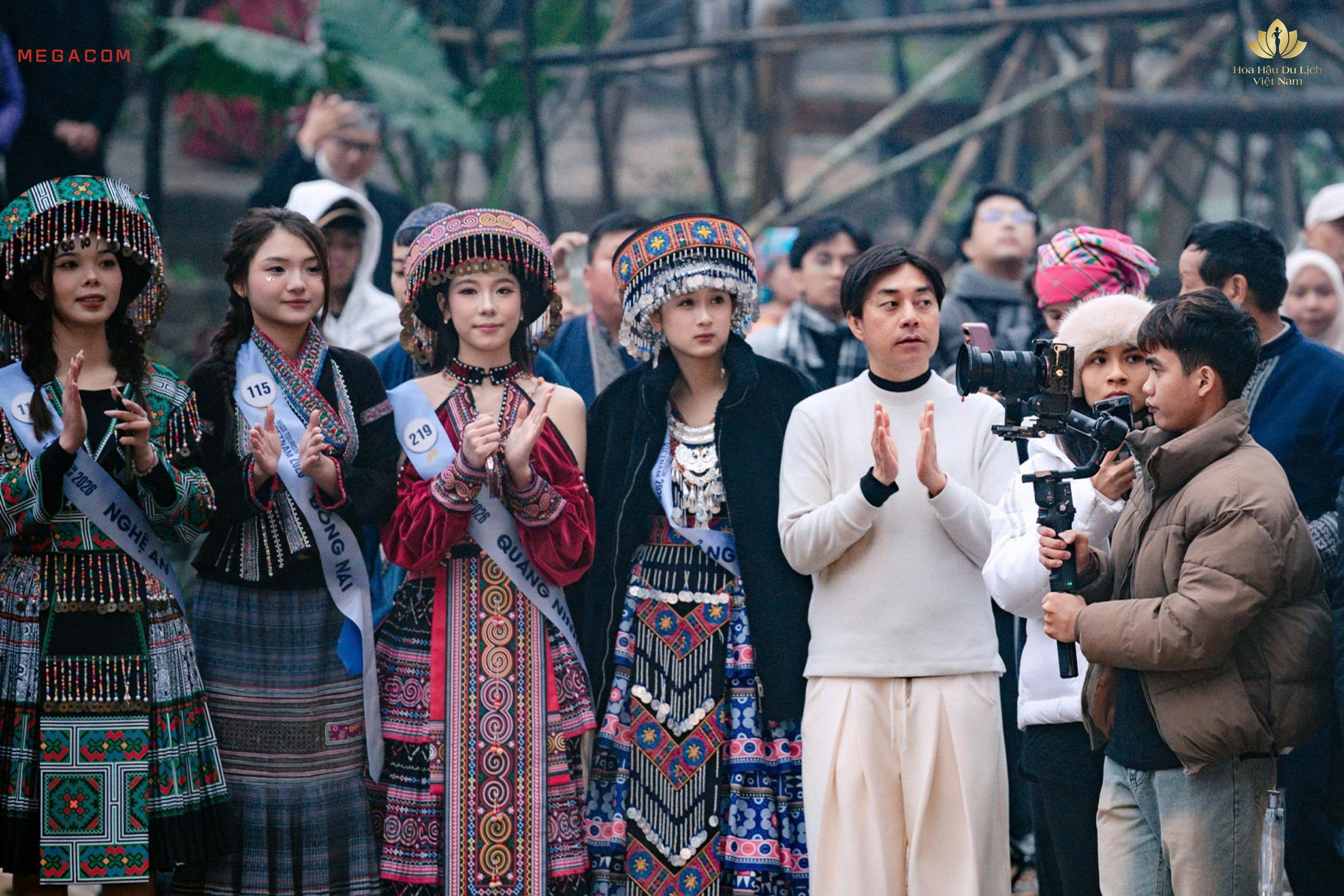 MEGACOM & HOA HẬU DU LỊCH VIỆT NAM: HÀNH TRÌNH LAN TỎA VẺ ĐẸP VIỆT NAM TỪ NHỮNG GIÁ TRỊ BẢN SẮC 5 z7421700234219_53d9a0577ca015571a3f8517bbdacd6d