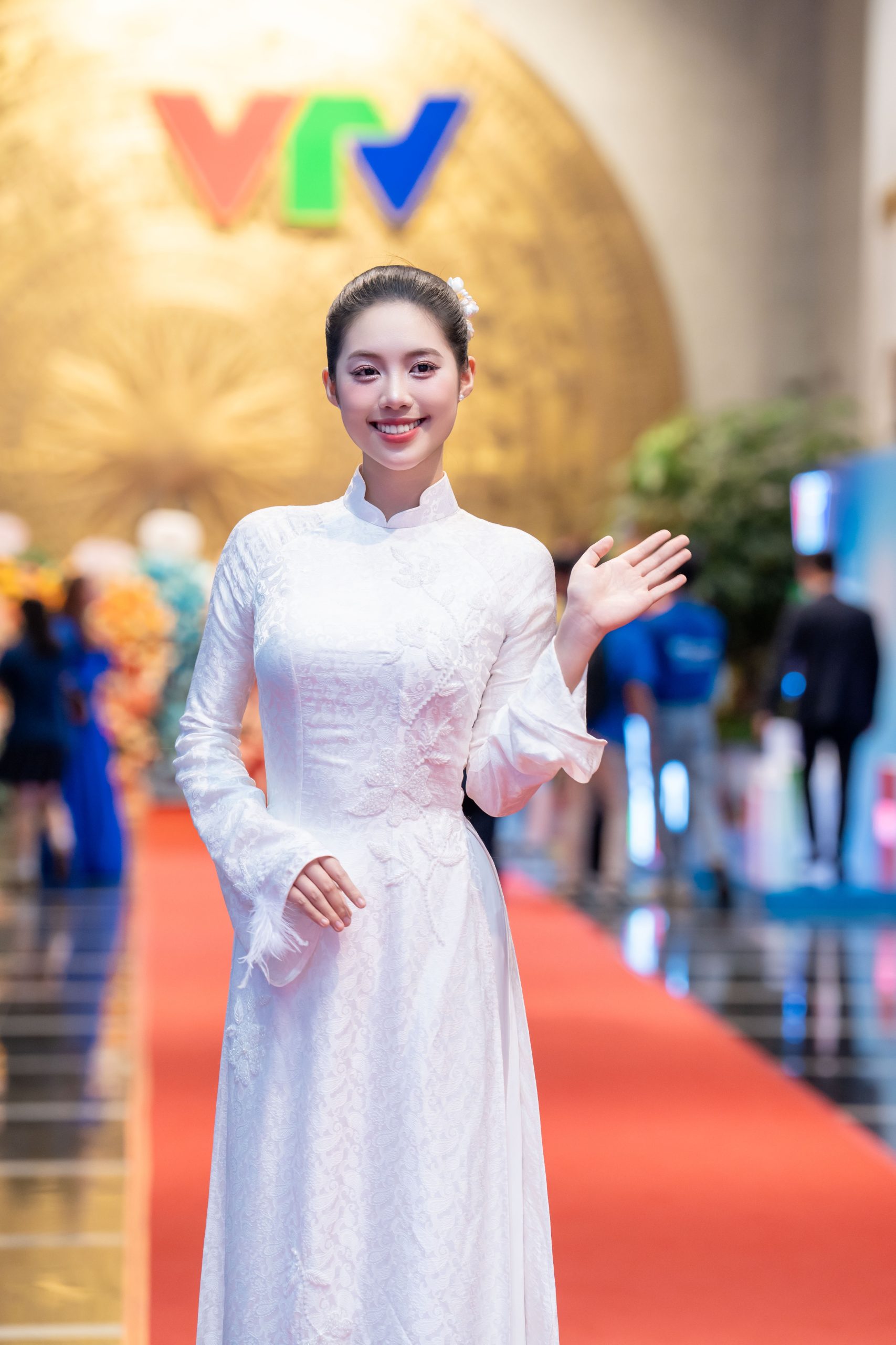 Á hậu Châu Anh, Vân Nhi, Đại sứ HHVN 2024 Thuỳ Dương dự lễ trao giải Gương mặt trẻ Việt Nam tiêu biểu 2025 4 MRT00128