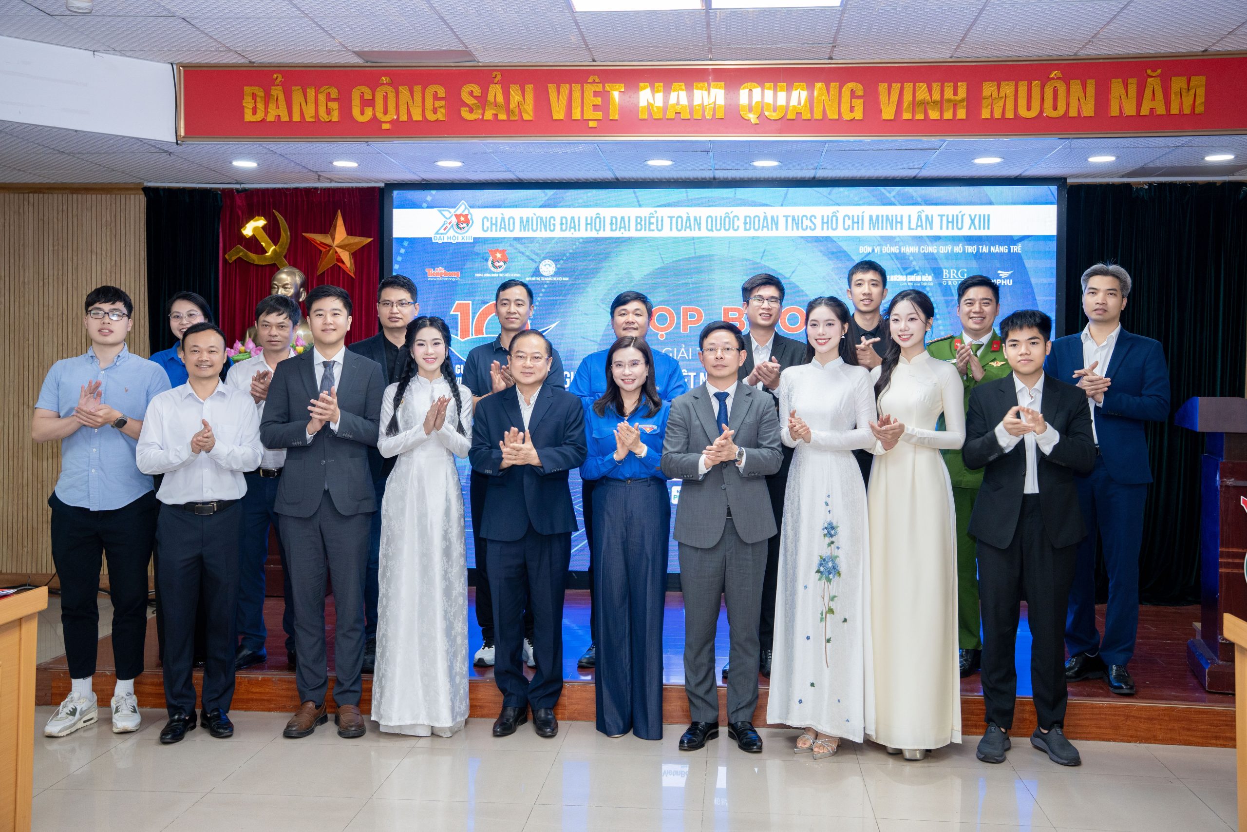 Á hậu Châu Anh, Đại sứ HHVN 2024 Thuỳ Dương được truyền cảm hứng từ những gương mặt trẻ vươn tầm thế giới 2 PHG09405