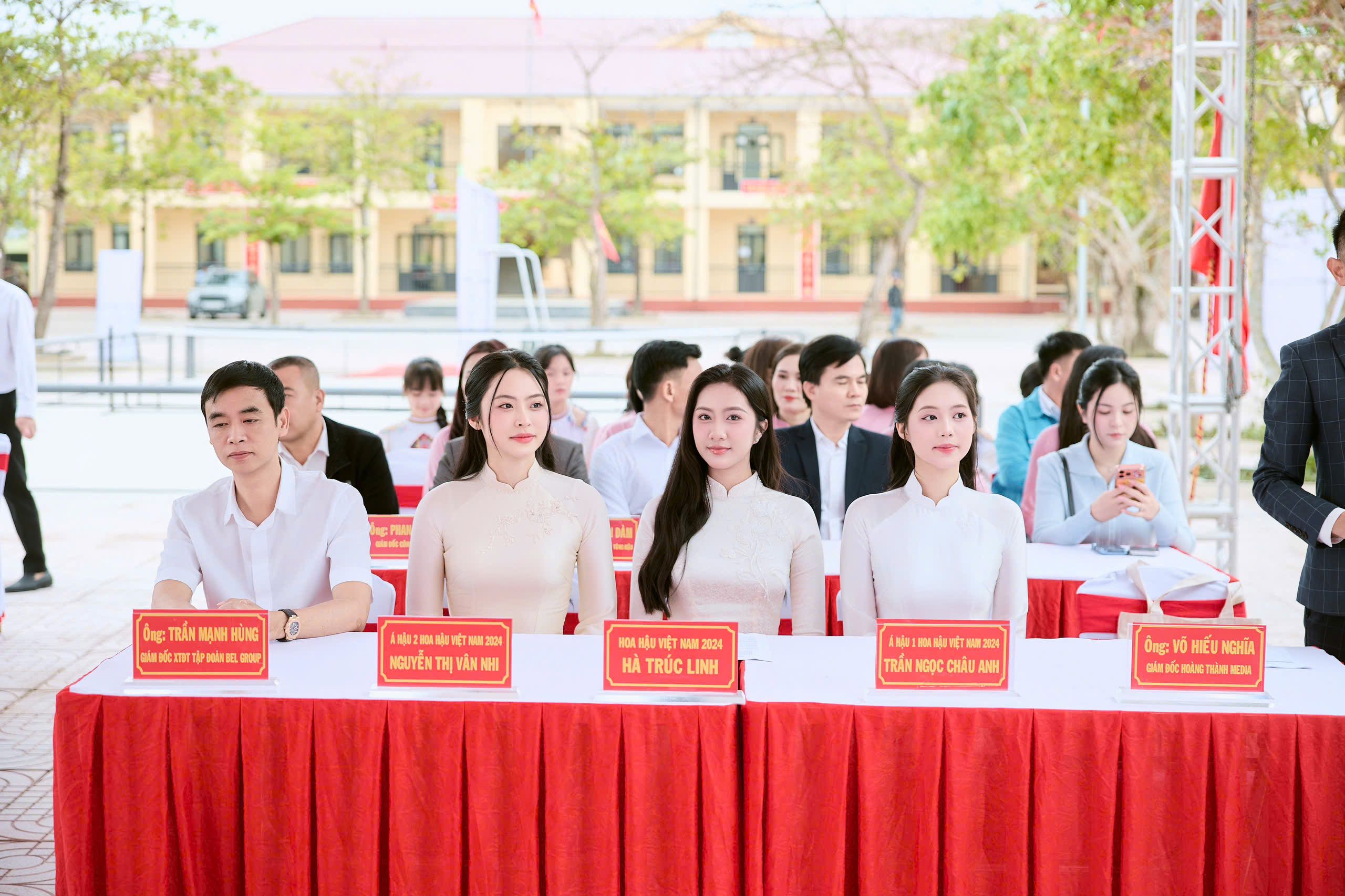 z7612486879549_a6e948978d152d58bb581b7d82267a7b