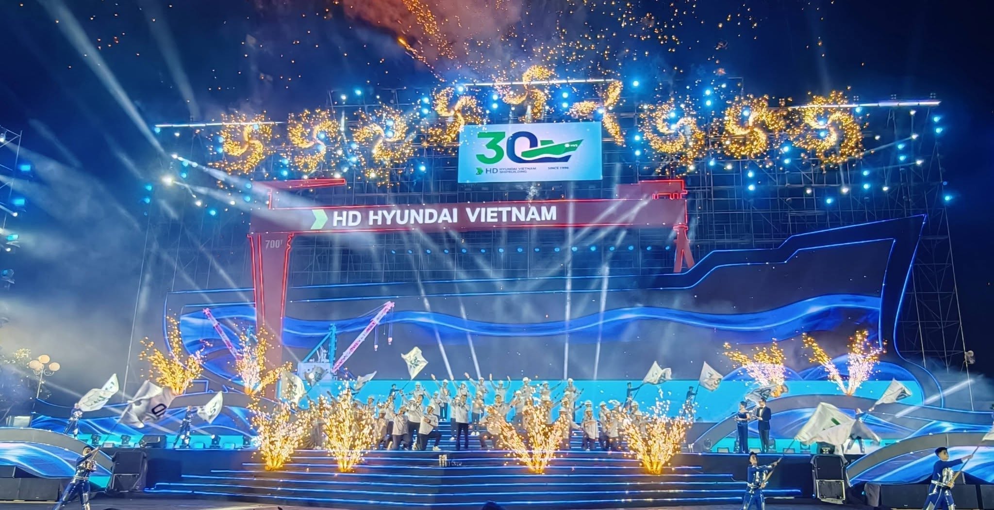 MEGACOM ĐỒNG HÀNH TỔ CHỨC ĐẠI LỄ KỶ NIỆM 30 NĂM THÀNH LẬP CÔNG TY TNHH ĐÓNG TÀU HD HYUNDAI VIỆT NAM 1 850874101_122150218413130329_1013136873021206415_n
